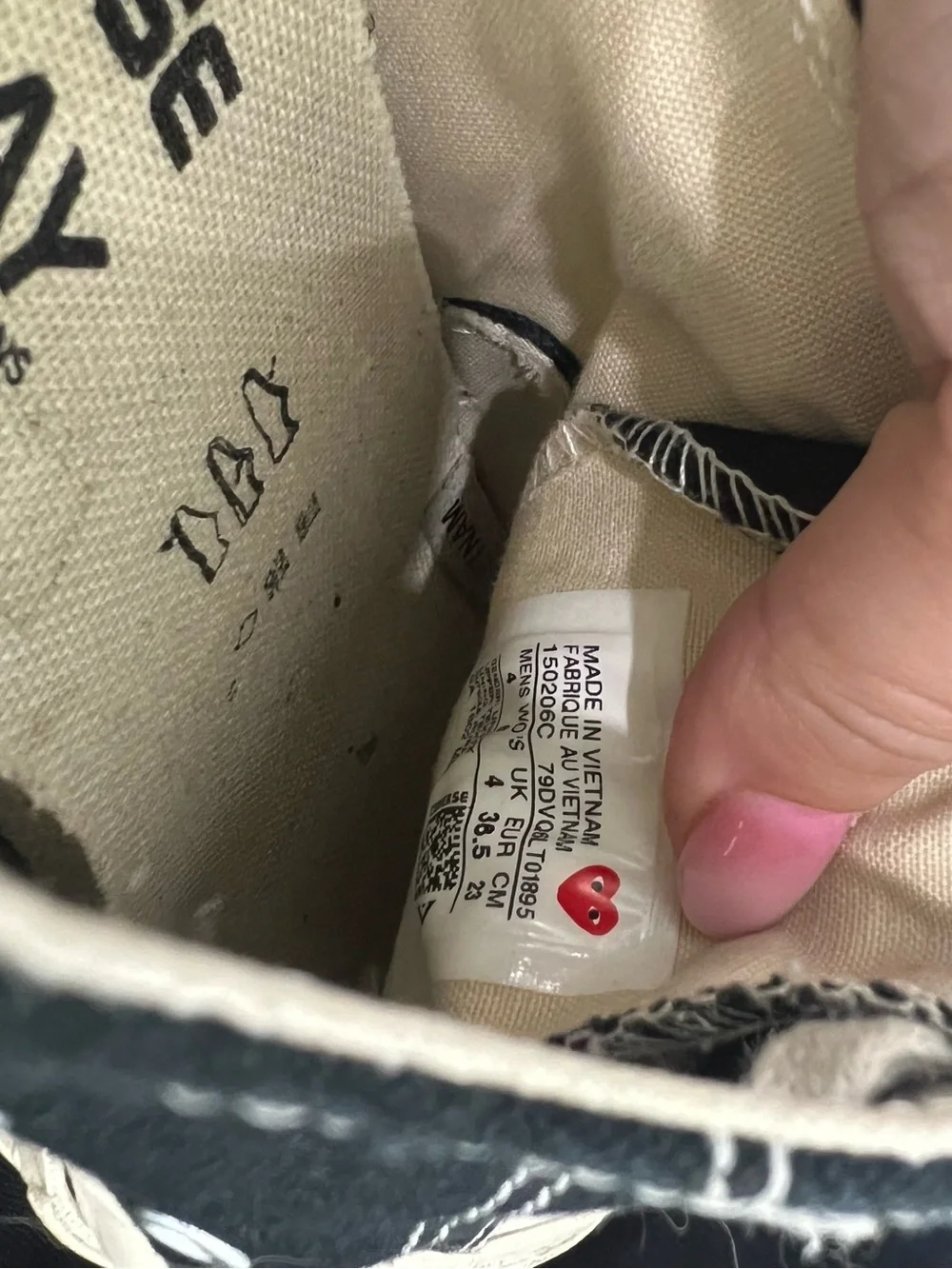 Comme des Garcons PLAY black taylor as